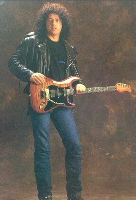 VALLEY ARTS CUSTOM Signature Series